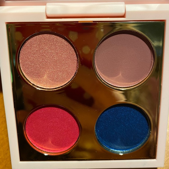MAC Eye Shadow Palette - Picture 5 of 15